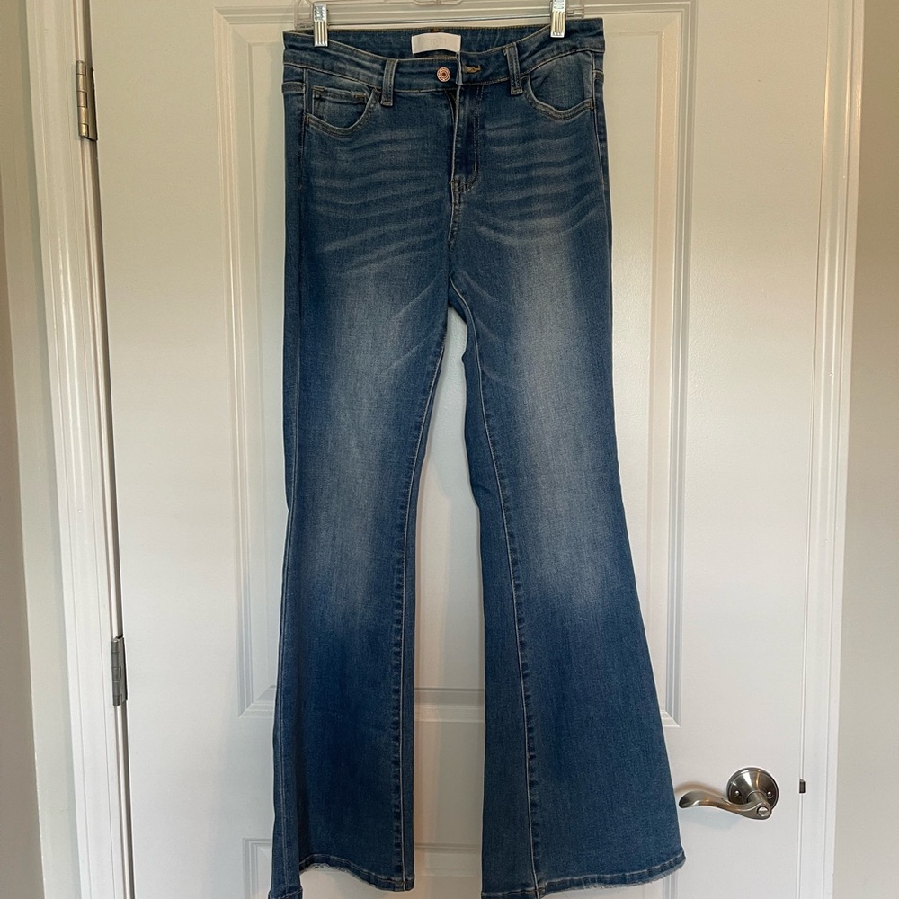 Stylish Indigo Flare Jeans for Women